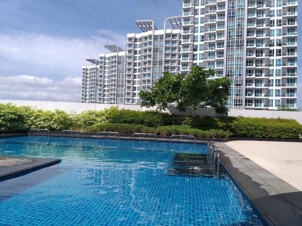 세부 Mactan Newtown With Sun Set And Garden View 아파트 호텔 외부 사진