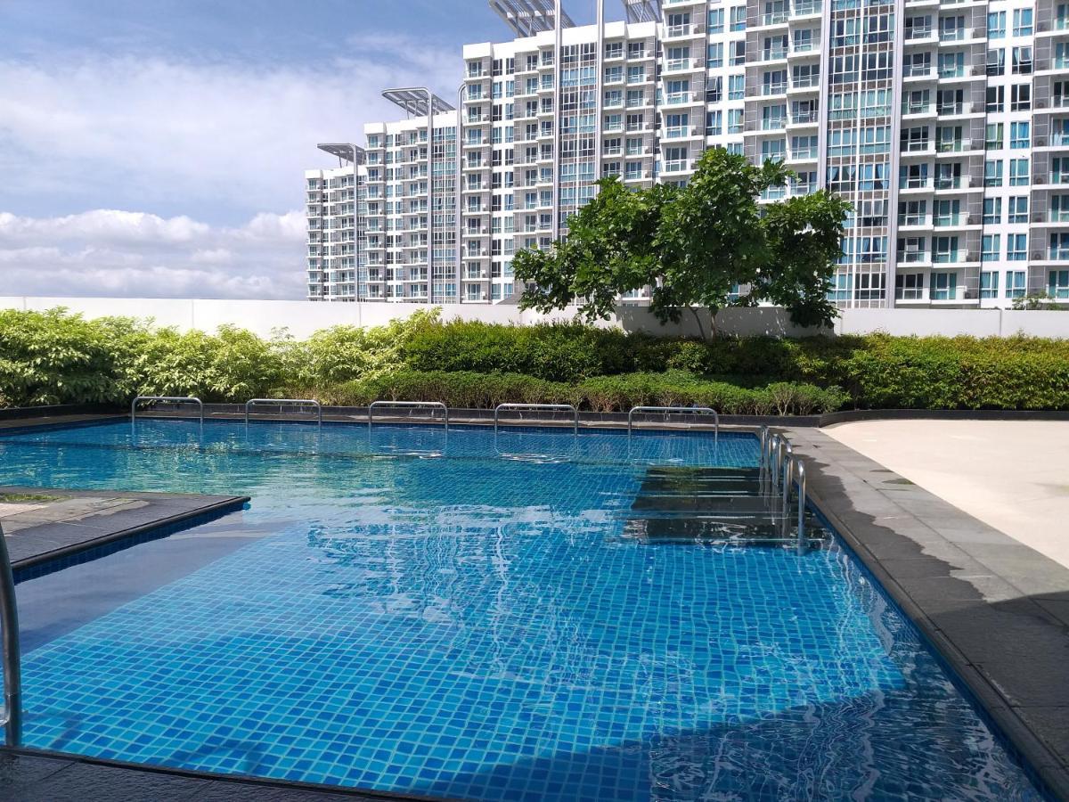 세부 Mactan Newtown With Sun Set And Garden View 아파트 호텔 외부 사진